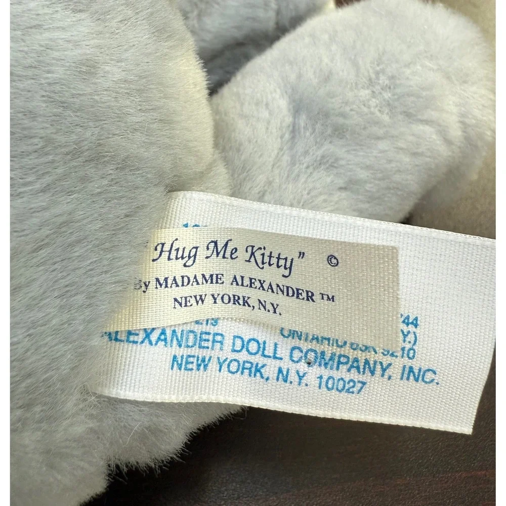 Madame Alexander Hug‎ Me Kitty Plush Doll Silver Gray Costume Baby Doll 13
